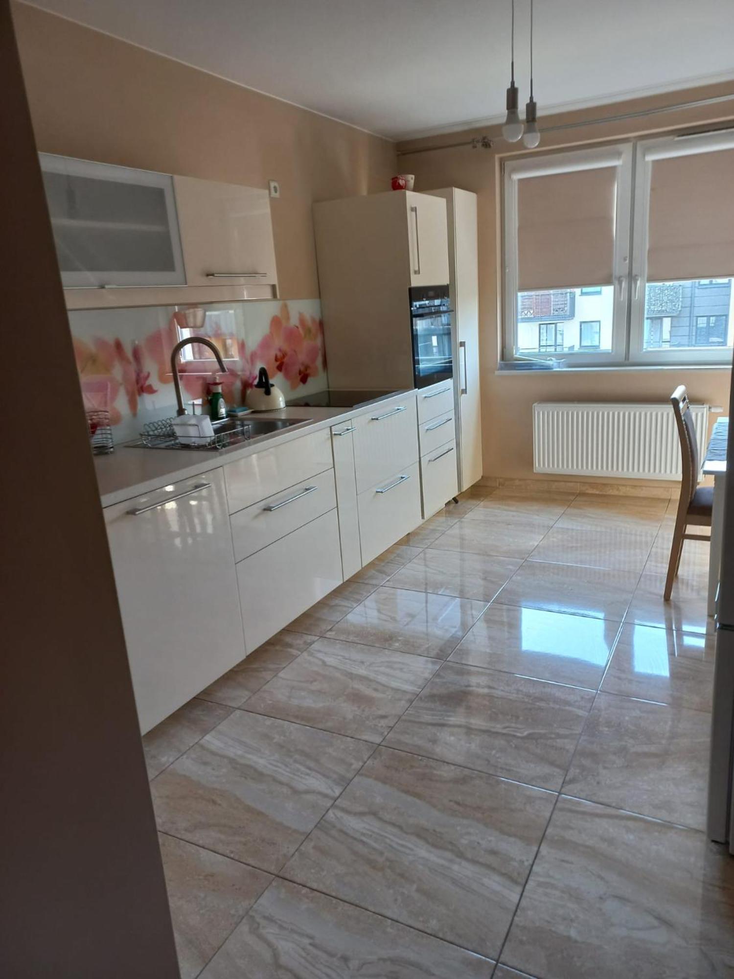 Cozy Corner: Apartment With Wifi And Private Balcony Breslavia Esterno foto