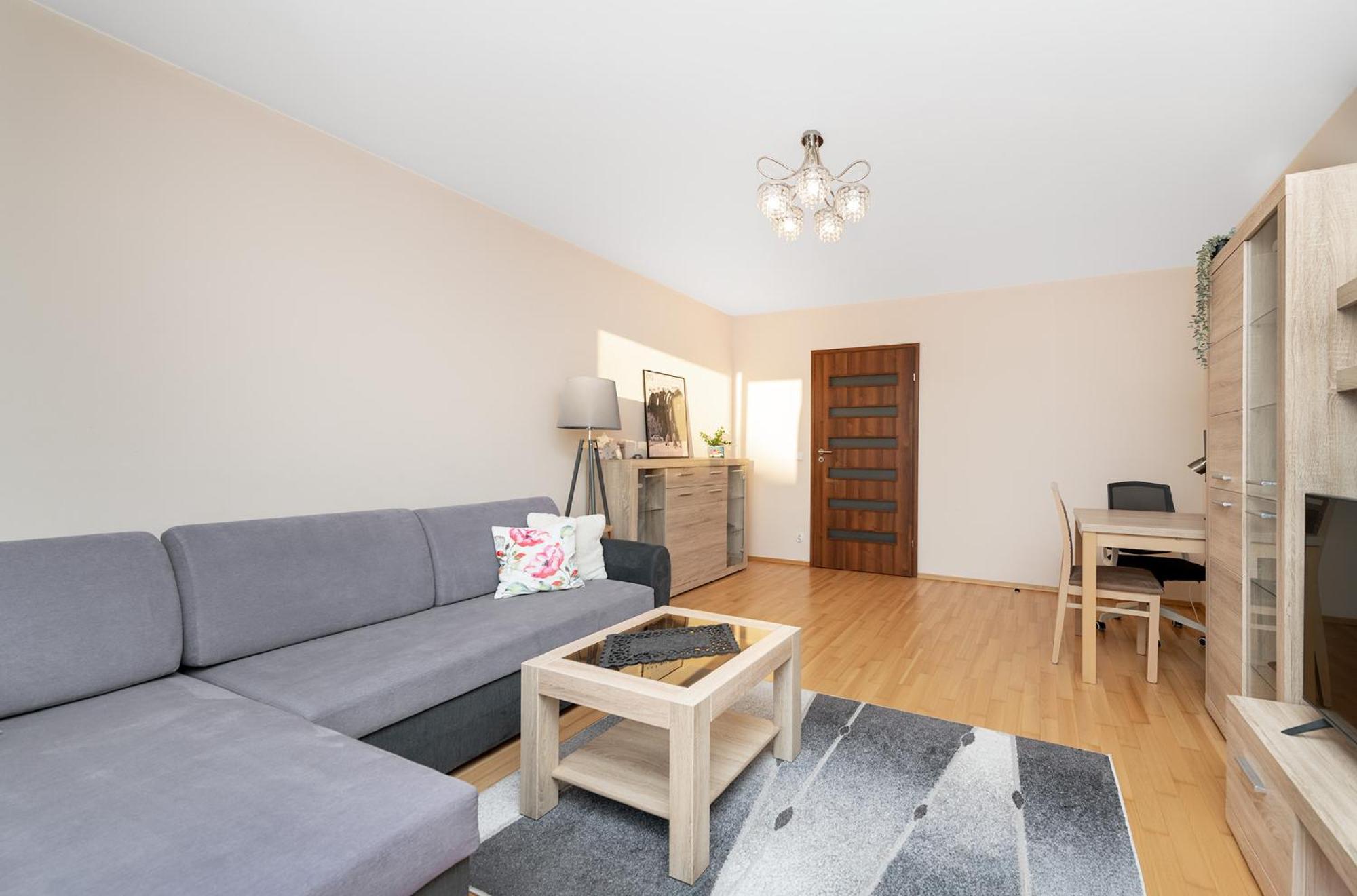 Cozy Corner: Apartment With Wifi And Private Balcony Breslavia Esterno foto
