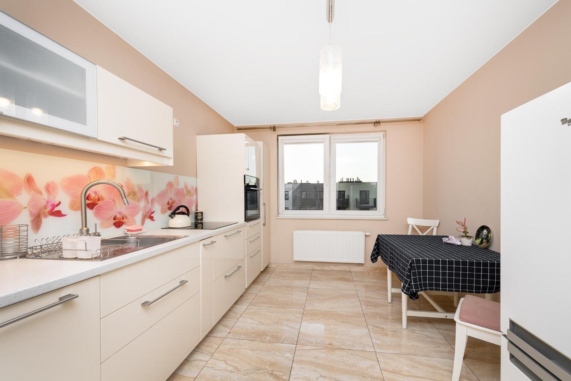 Cozy Corner: Apartment With Wifi And Private Balcony Breslavia Esterno foto